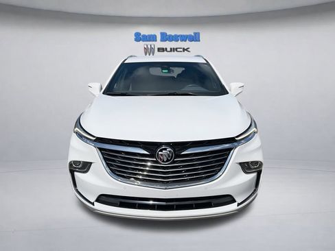 Used 2024 Buick Enclave Essence FWD image 3