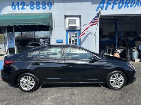 Used 2019 Hyundai Elantra SEL image 7