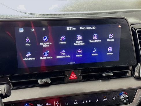 Used 2024 Kia Sportage EX image 17