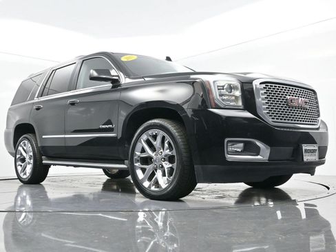 Used 2017 GMC Yukon Denali w/ Open Road Package AWD/4WD image 55