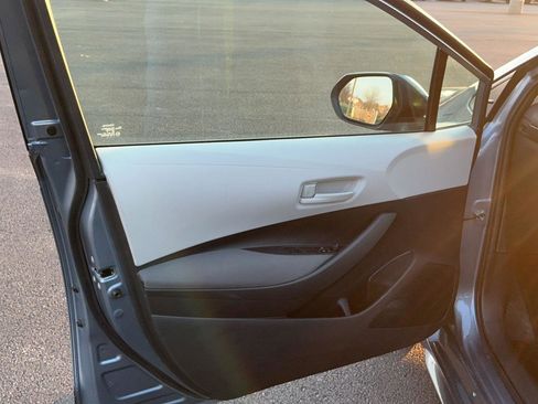 Used 2023 Toyota Corolla LE w/ Carpet Mat Package (TMS) image 13