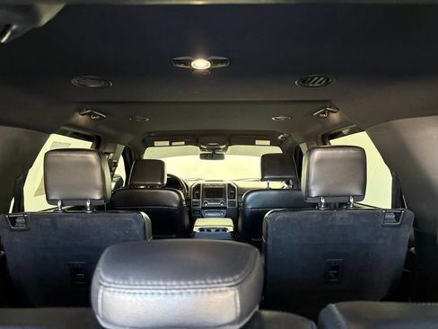 Used 2021 Ford Expedition XLT AWD/4WD image 11