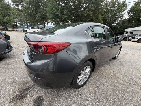 Used 2016 MAZDA MAZDA3 i Sport w/ Preferred Equipment Package FWD image 5