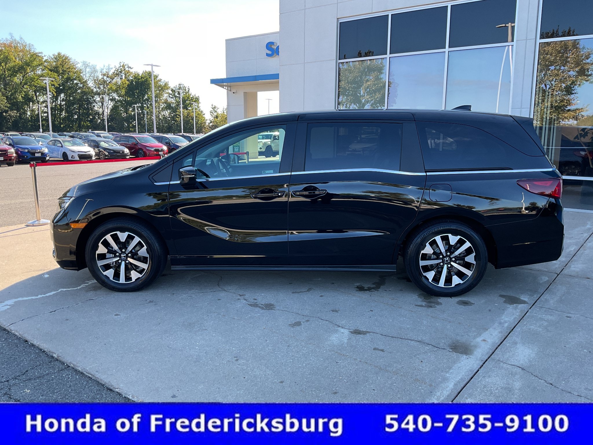 Used 2026 Honda Odyssey EX-L image 2