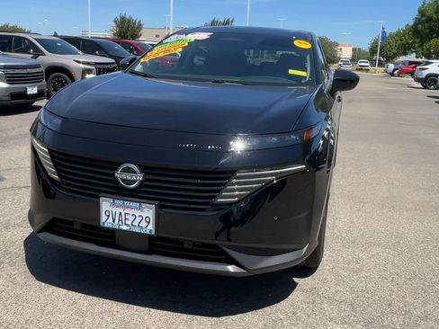 Used 2025 Nissan Murano SV FWD image 2