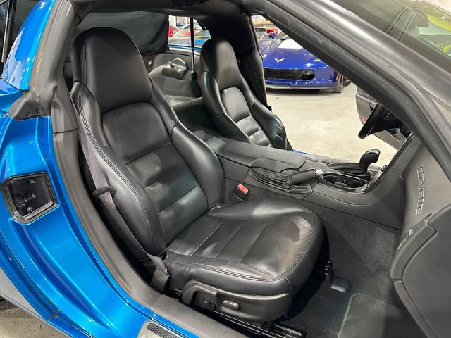 Used 2010 Chevrolet Corvette Coupe w/ Preferred Equipment Group RWD image 16