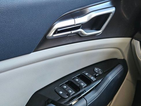 Used 2023 Kia Sportage EX image 9