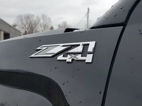 Used 2017 GMC Sierra 1500 SLE w/ SLE Value Package image 6