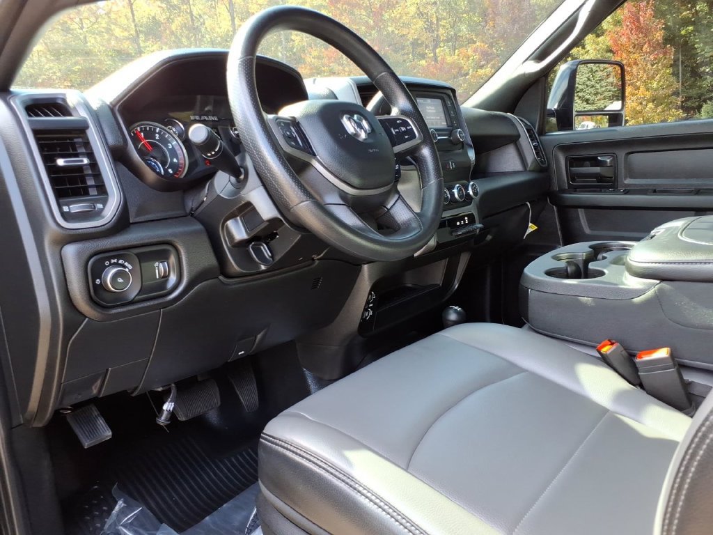 Used 2024 RAM 3500 Tradesman AWD/4WD image 13