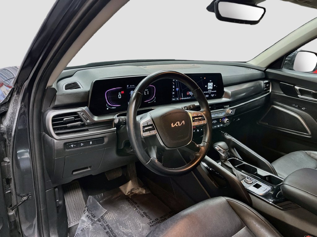 Used 2023 Kia Telluride S AWD/4WD image 9