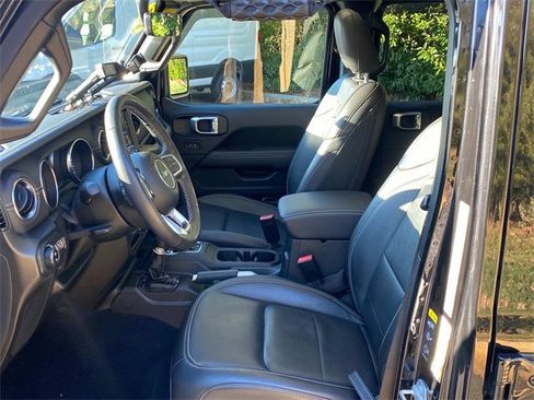 Used 2022 Jeep Gladiator Overland w/ Popular Equipment Package image 11