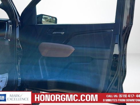 Used 2024 GMC Canyon AT4 AWD/4WD image 29