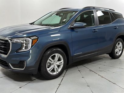 Used 2024 GMC Terrain SLE w/ Driver Convenience Package