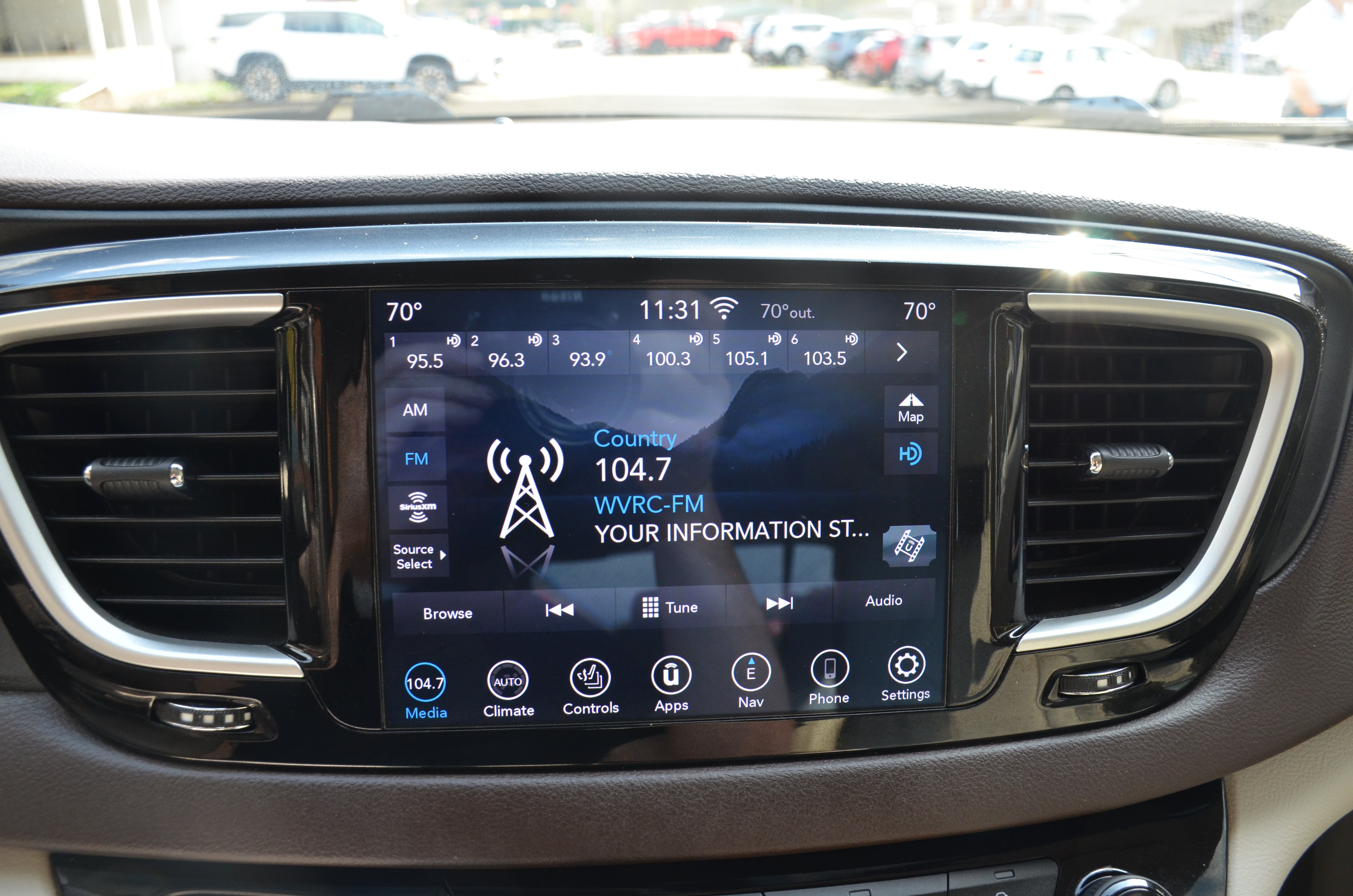 Used 2020 Chrysler Pacifica Touring-L Plus FWD image 57