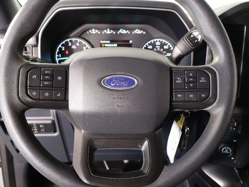 Used 2022 Ford F150 XL w/ STX Appearance Package AWD/4WD image 3