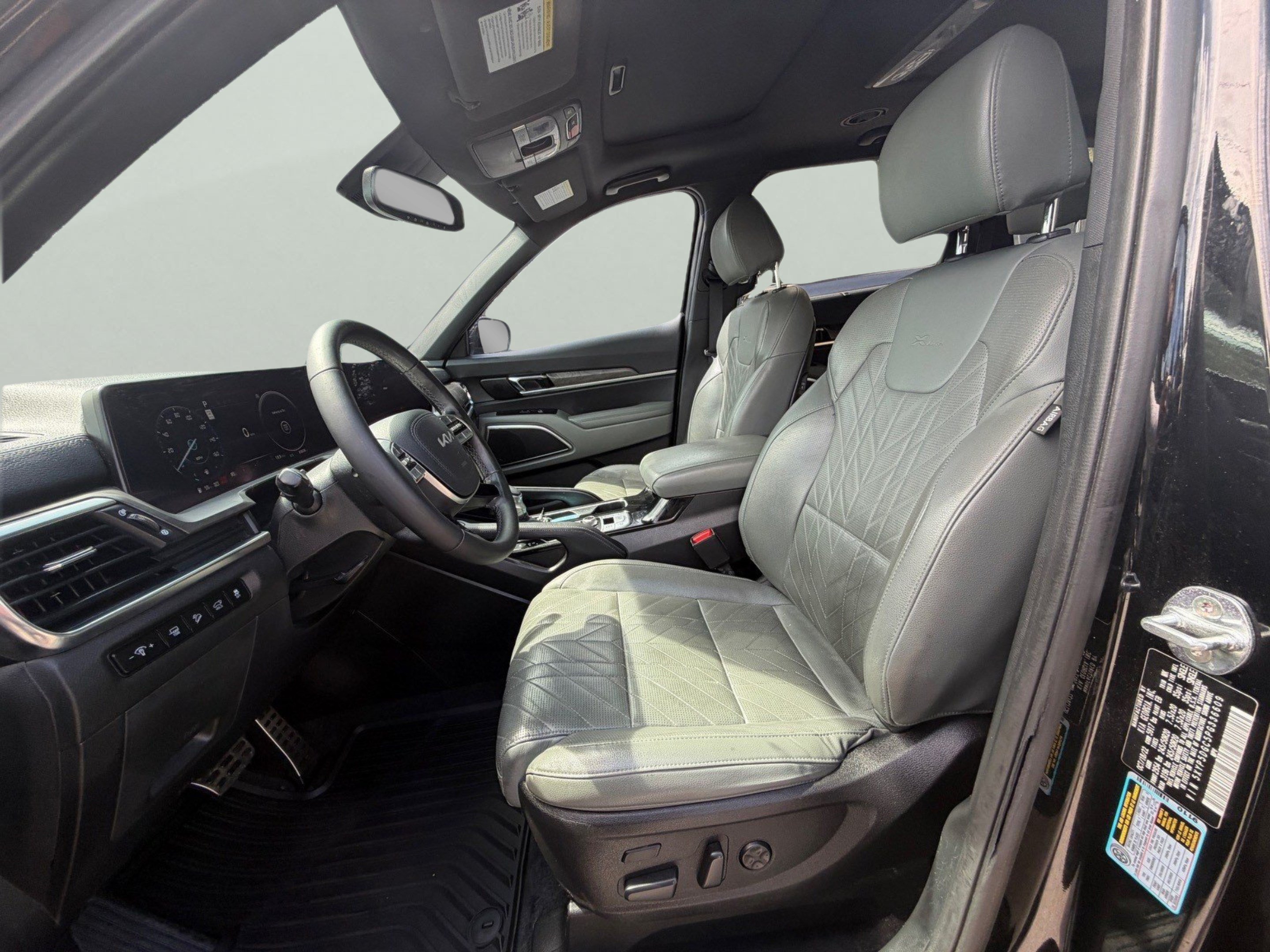 Used 2023 Kia Telluride SX X-Line AWD/4WD image 12
