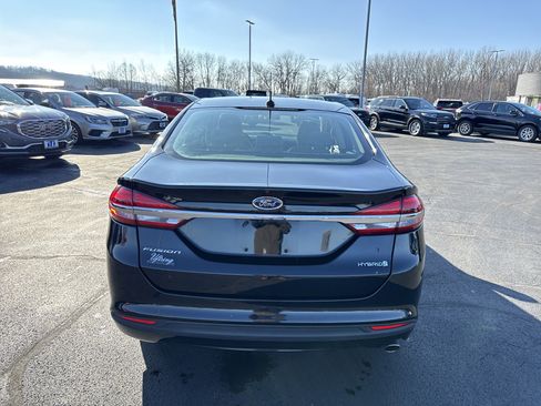 Used 2018 Ford Fusion S image 4