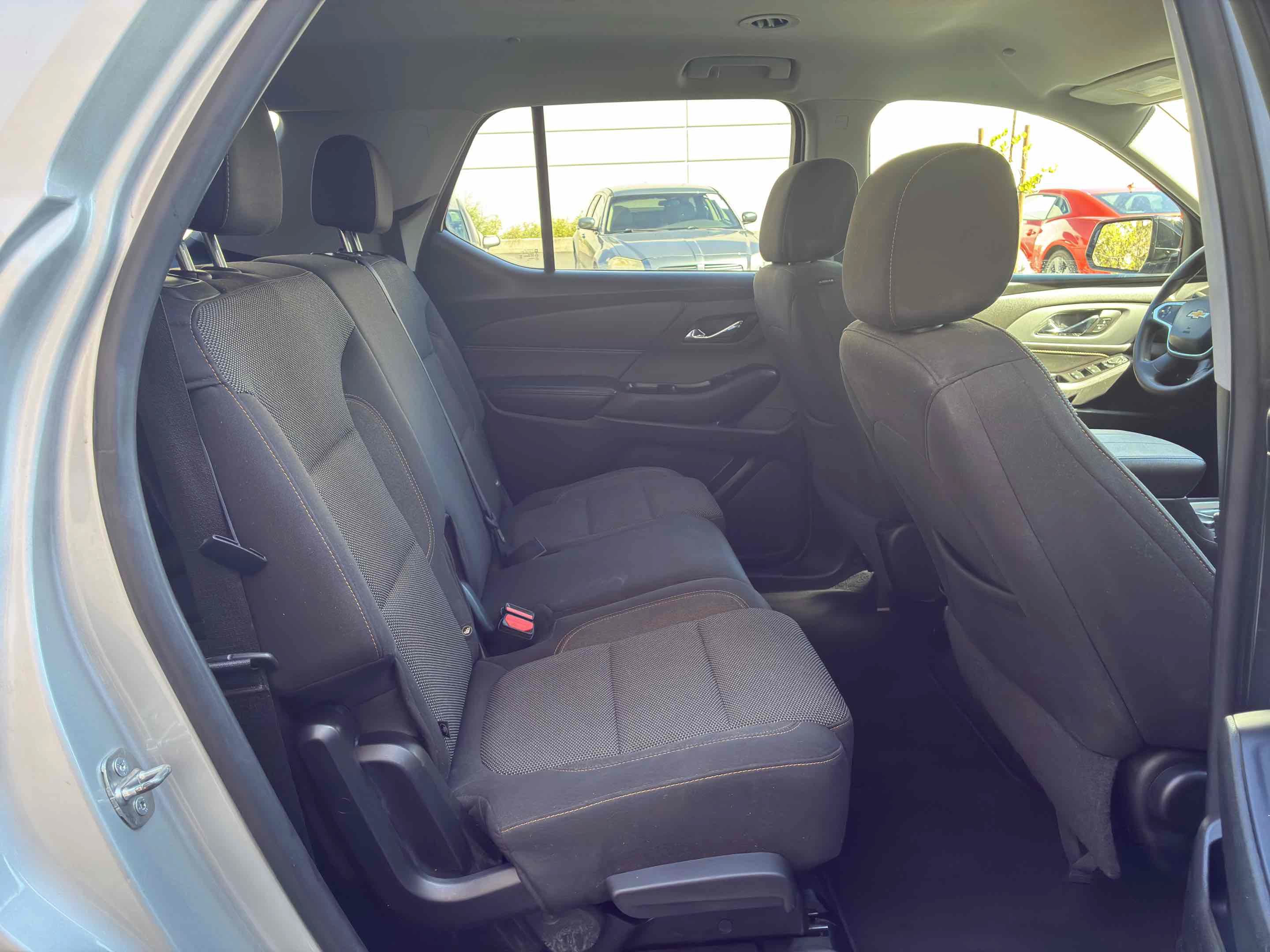 Used 2020 Chevrolet Traverse LS FWD image 46
