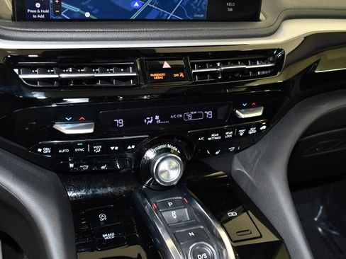 Certified 2025 Acura MDX SH-AWD image 28