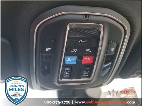 New 2025 Jeep Grand Cherokee Altitude image 32