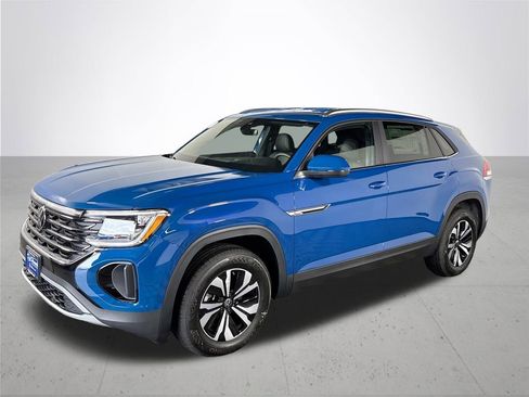 New 2025 Volkswagen Atlas Cross Sport SE image 2