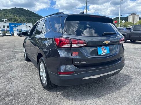 Used 2022 Chevrolet Equinox LT image 3