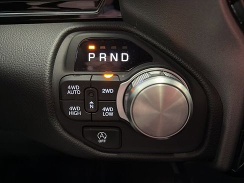 Used 2025 RAM 1500 Laramie image 19