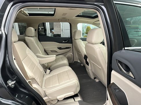 Used 2021 GMC Acadia Denali w/ Denali Ultimate Package image 26