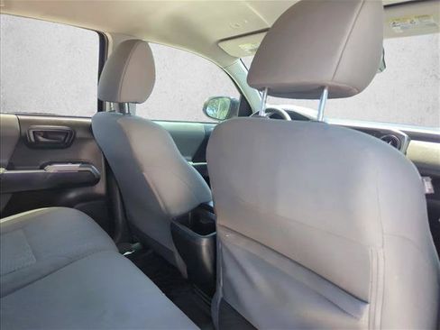 Used 2019 Toyota Tacoma SR5 RWD image 19