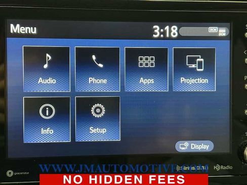 Used 2022 Toyota Highlander XLE image 27