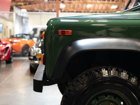 Used 1997 Land Rover Defender 90 image 32