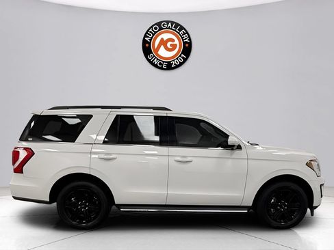 Used 2020 Ford Expedition XLT w/ Equipment Group 202A AWD/4WD image 9