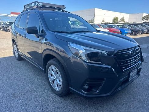 Used 2023 Subaru Forester AWD/4WD image 3
