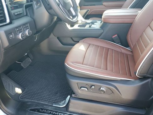 New 2026 GMC Sierra 3500 Denali Ultimate image 32