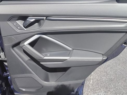 Certified 2025 Audi Q3 2.0T Premium w/ Black Optic Sport Package image 23