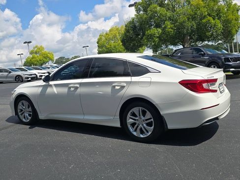 Used 2018 Honda Accord LX image 5