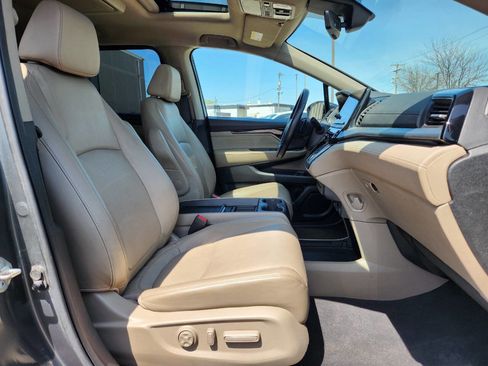 Used 2021 Honda Odyssey Touring image 15
