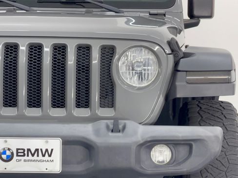 Used 2018 Jeep Wrangler Unlimited Sport S AWD/4WD image 12
