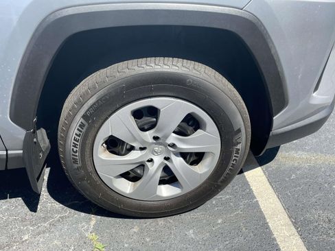 Used 2024 Toyota RAV4 LE image 22