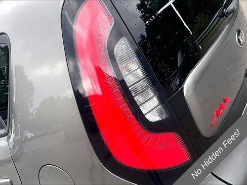 Used 2019 Kia Soul ! w/ Technology Package FWD image 22