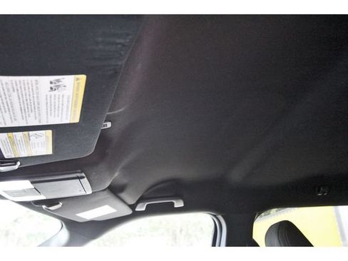 Used 2018 Ford Explorer XLT FWD image 27