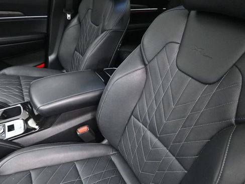 Used 2025 Kia Telluride SX X-Line AWD/4WD image 17