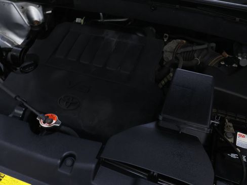 Used 2016 Toyota Highlander Plus AWD/4WD image 28