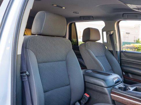 Used 2016 GMC Yukon SLE w/ Convenience Package image 21