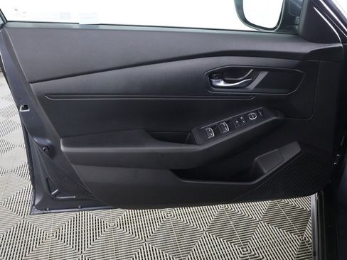 Certified 2025 Honda Accord LX image 19