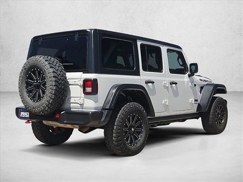 Used 2021 Jeep Wrangler Unlimited Rubicon AWD/4WD image 5