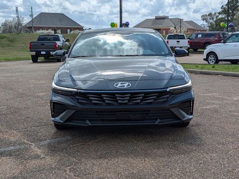 New 2026 Hyundai Elantra SEL Sport Premium FWD image 2