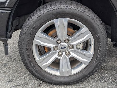 Used 2020 Ford F150 Platinum w/ Equipment Group 701A Luxury image 13