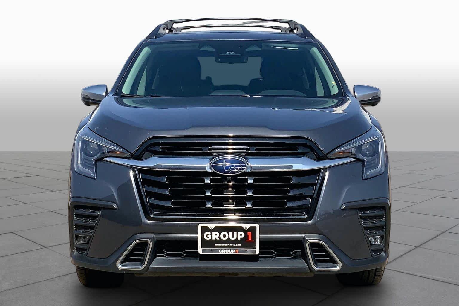 Used 2023 Subaru Ascent Touring AWD/4WD image 4