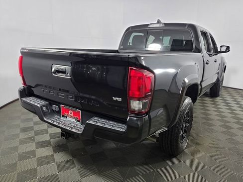 Used 2022 Toyota Tacoma SR5 image 10